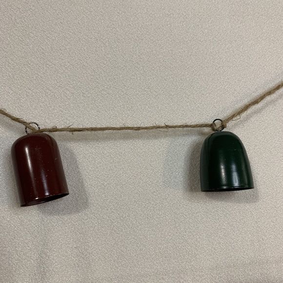 Jingle Bells Garland Christmas Holiday 2 Set Metal Green Maroon Rustic Jute New - Picture 6 of 10